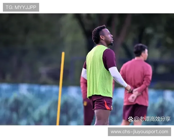 球员训练态度获教练称赞，球员对训练不满